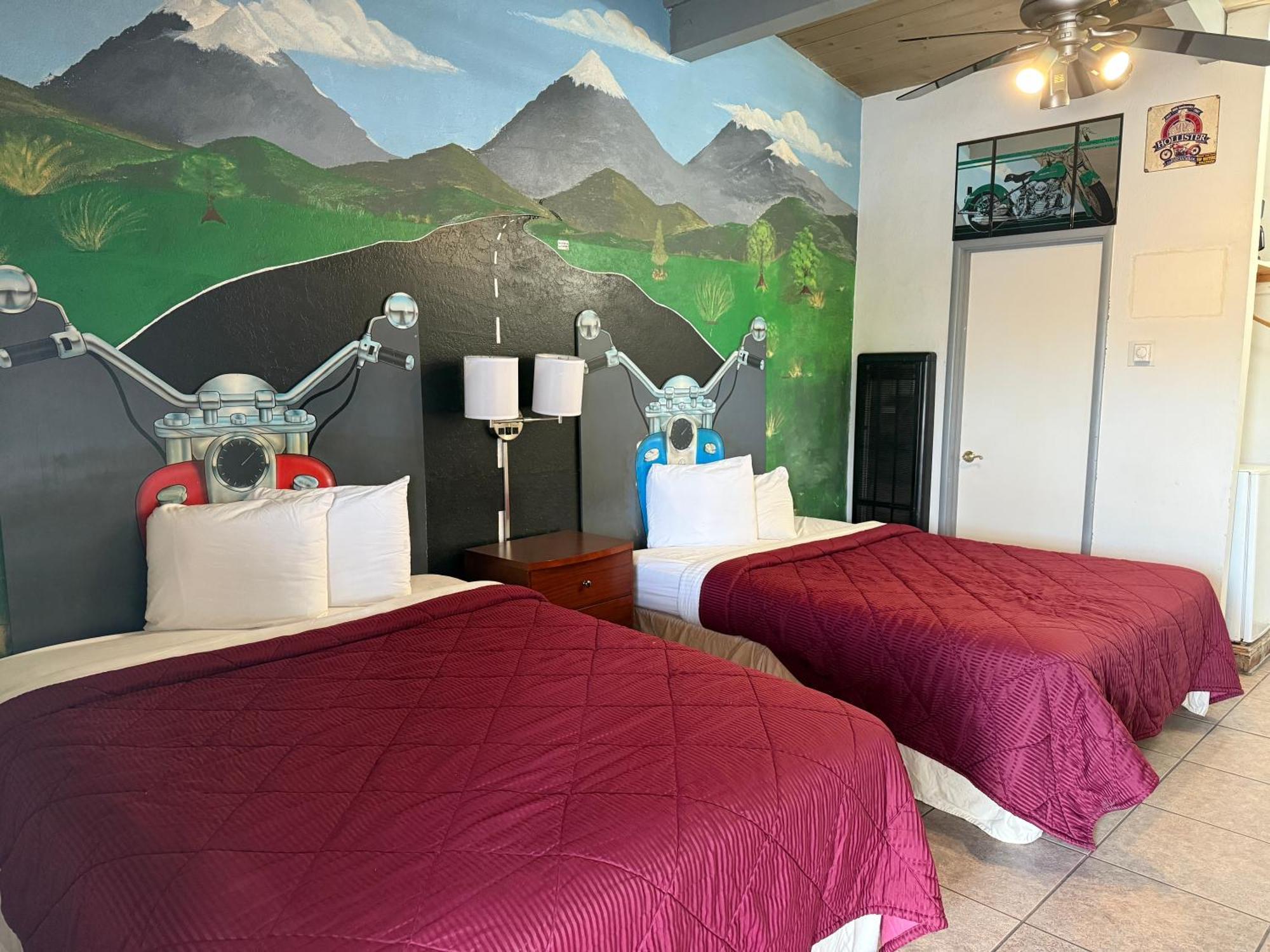 Cinderella Motel โฮลิสเตอร์ ภายนอก รูปภาพ
